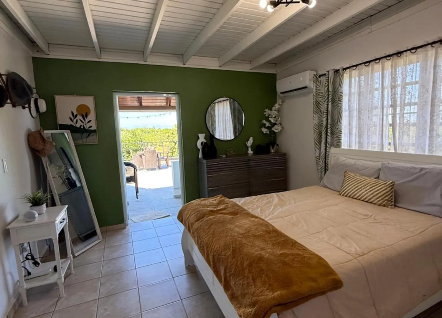 Playa Y Campo Getaway Apartment Isabela